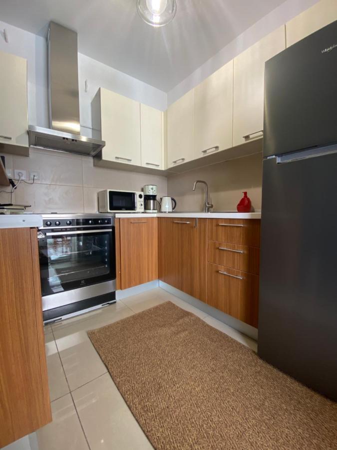 Little John Luxury Apartment Piraeus Buitenkant foto