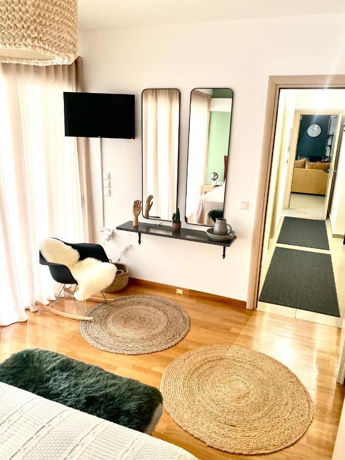 Little John Luxury Apartment Piraeus Buitenkant foto