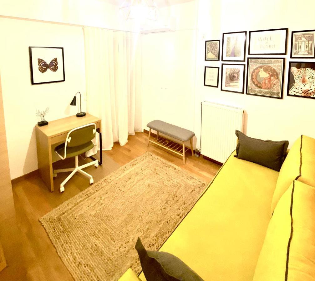 Little John Luxury Apartment Piraeus Buitenkant foto