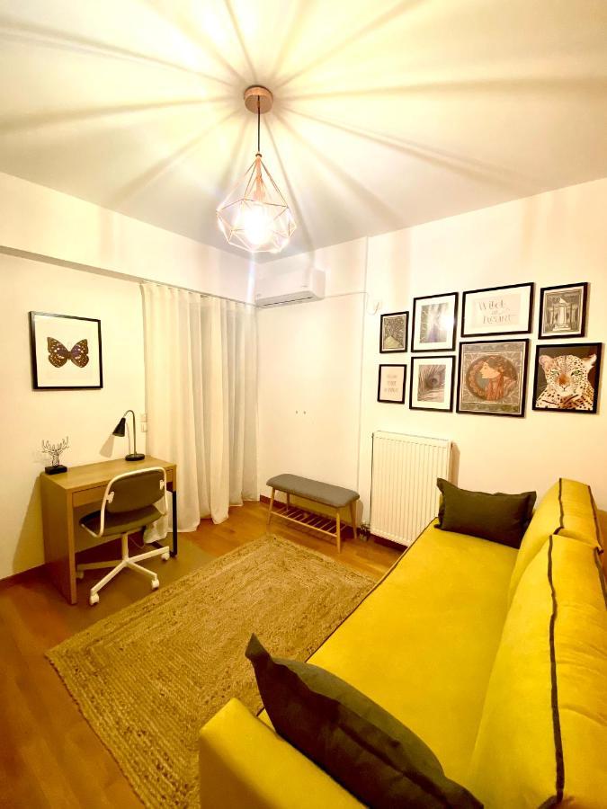 Little John Luxury Apartment Piraeus Buitenkant foto