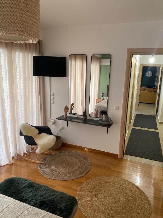 Little John Luxury Apartment Piraeus Buitenkant foto